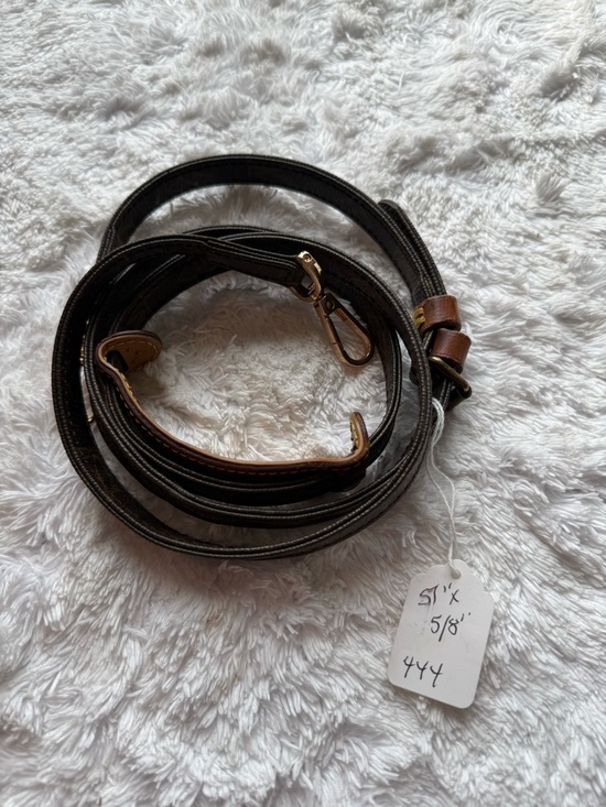 Louis Vuitton Monogram Crossbody Strap - Picture 4 of 10